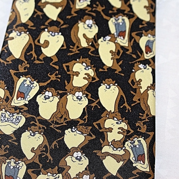 Tasmanian Devil Tie - Picture 5 of 5